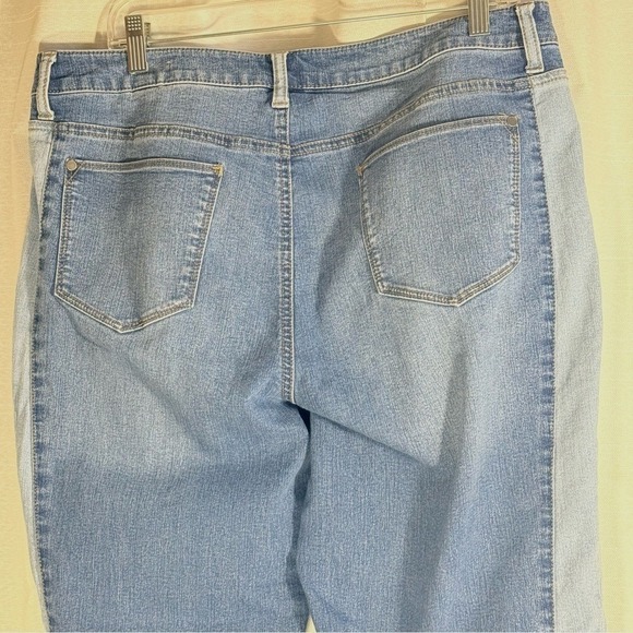 Chico's Two-Tone perfect stretch girlfriend slim leg ankle Blue Jeans 2.5/ 14 - Picture 5 of 9